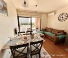 Fides Stylish Apartments με Πισίνα, ενοικιαζόμενα δωμάτια στο μέρος Tivat, Montenegro